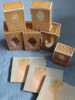 Nina Ricci Samples